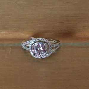 NWT Silvertone CZ Cubic Zirconia Halo Ring Size 5